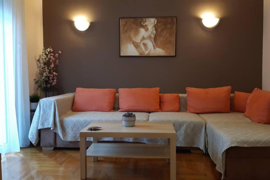 Georgia'S Cozy Apartment In Koukaki 雅典 外观 照片