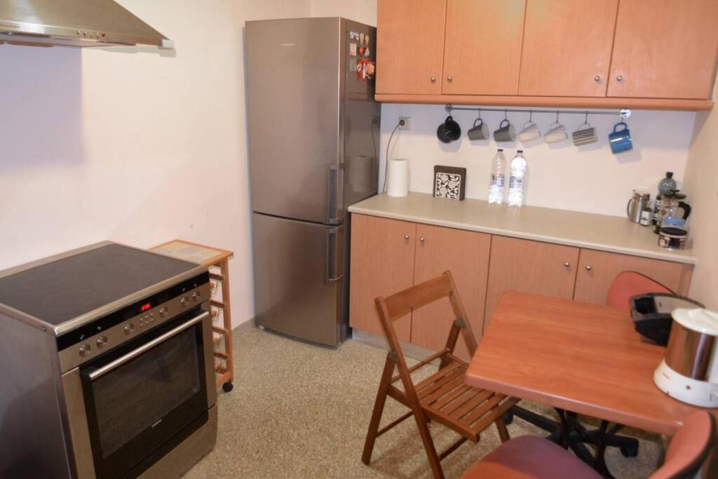 Georgia'S Cozy Apartment In Koukaki 雅典 外观 照片